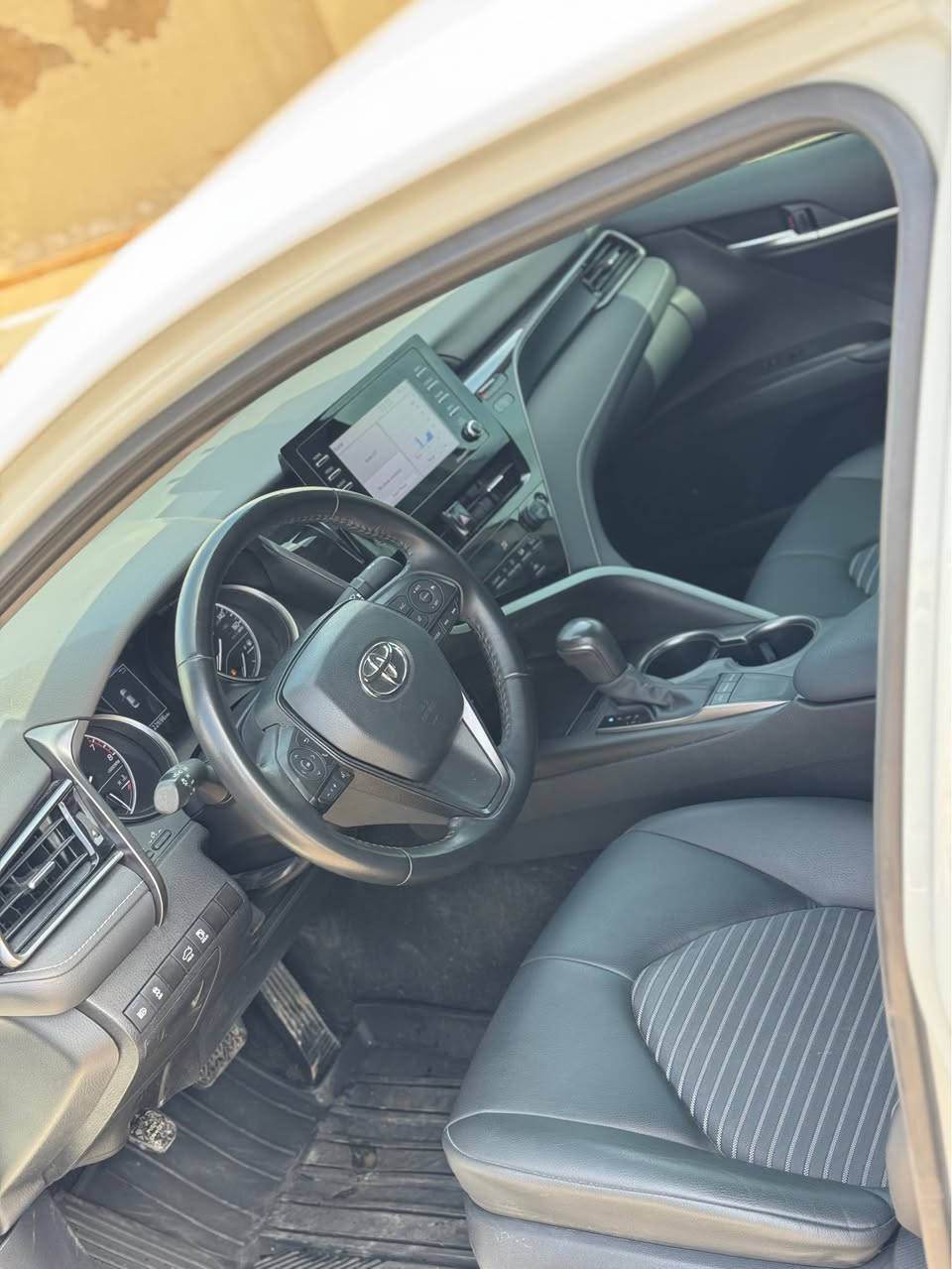 تويوتا كامري 2024 SE سيارة حيل نضيف بجم كبس حتا دعامية شريكة و حتا ايرباك سقف ما مفتوح شرط بدون ايرباك بجم كبس شرطي رقم فقط جملغ خلفي صبغ و شوية صندوق بدون ايرباك شرط ماشية ٢٢ الف سيارة فول معد فتحة و بصمة رقم كاتي ٩٠ يوم ويا رقم كاتي و عنوان عقرة سعر ٢١٨$ و بي مجال قليل رقم موبيل *********** اكر, نينوى
