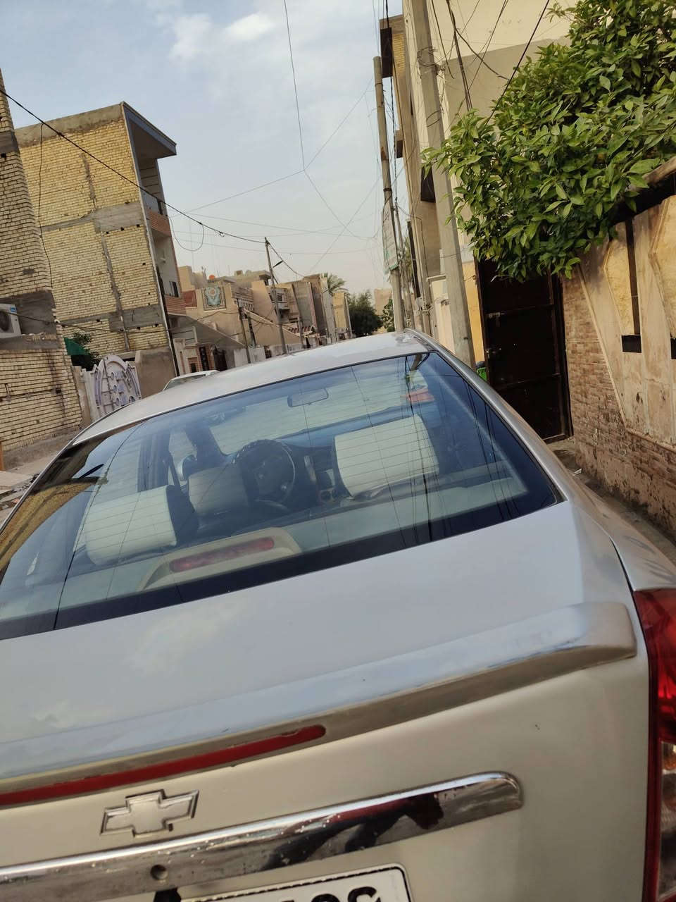السلام عليكم سيارة اوبترا رصاصي 
محرك جديد كير اوتماتيك كامرة شاشة
دومشة جديدة 
من الاخر مال جناي
رقم بغداد 
موديل 2006
 السعر 55$
بغداد الدولعي
***********
