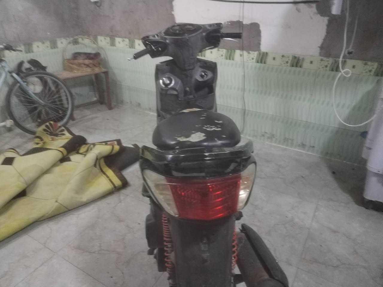 سلام عليكم سكنس فحل للبيع دراجه حلوه ياباني ستان حساس  مكفوله كفاله عامه دراجه شلعه معدل تخبل بيهه صوت فقط بلكج امامي كفراته بلادي سعر ٦٥٠ وبيهه مجال مكاني بغداد الشعب وهاذا رقمي ***********
