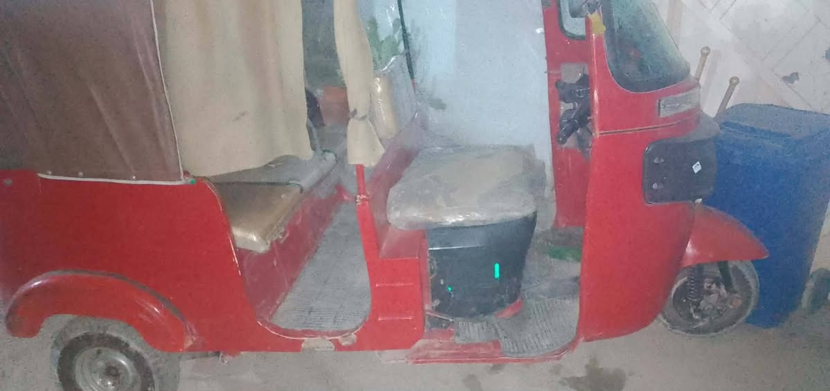 تكتك 19 اوراق معمر عام تجفيت صار شهر من جفتت نقص خشم سلف و لقم فقط السعر 3500 و بيه مجال للشراي اتصال او مراسله على الماسنجر أو اتصال ***********
