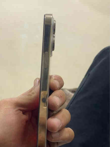 آيفون 14برو ماكس مبدل شاشه وبطاريه وزر لإيقاف لا يعمل سعر 425 وبي مجال*********** مكان بغداد الرصافه بغداد
