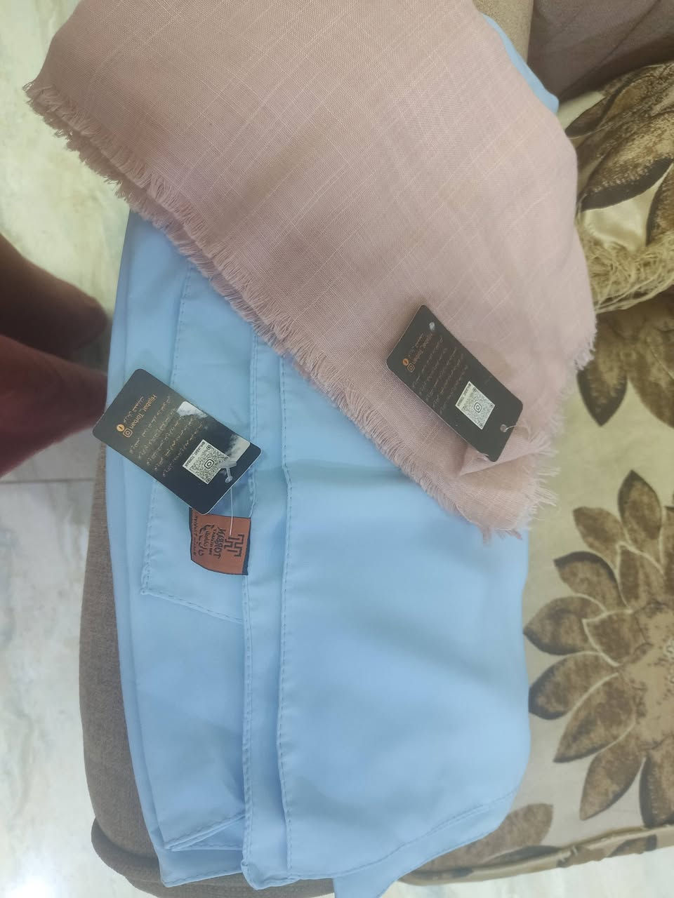 قميص ب١٢ والجنطه ب١٢ والشالات ٢ب ١٠


**إذا كنت صاحب هذا الإعلان وتريد حذفه لأي سبب، رجاءا أرسل رسالة إلى الدعم الفني**