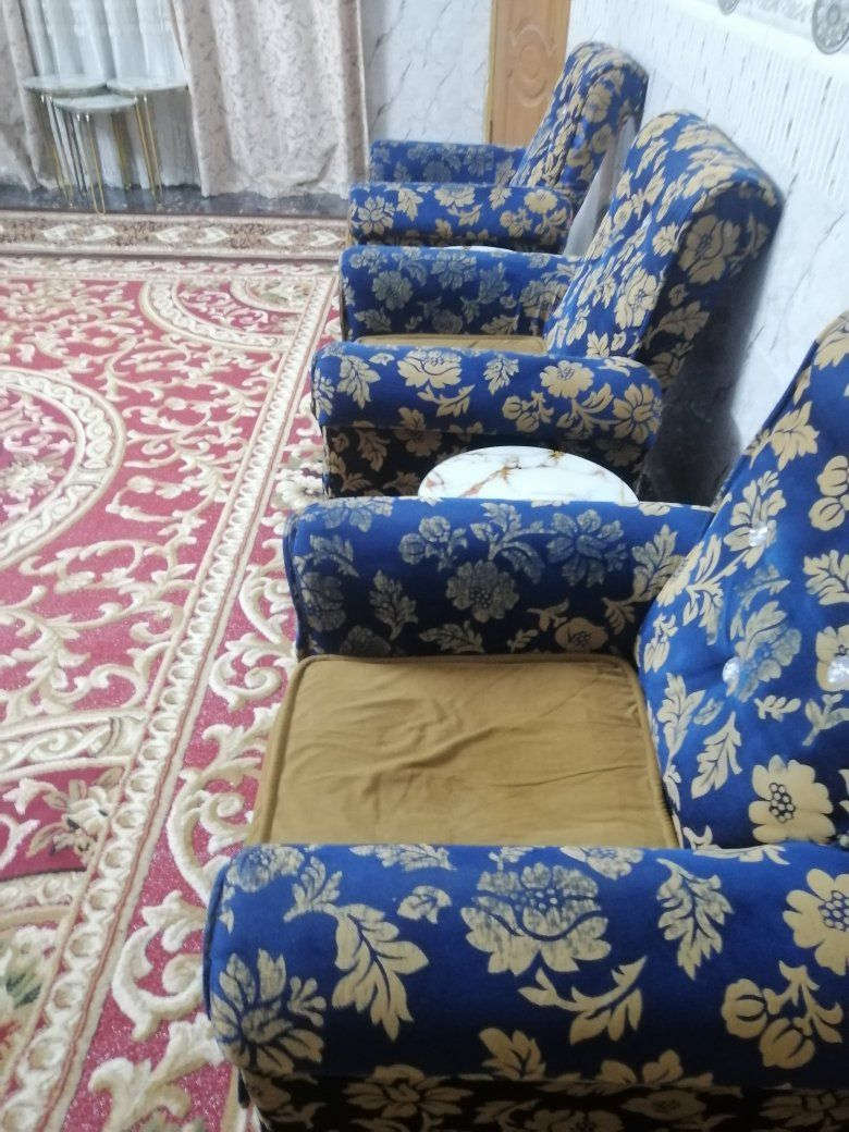 أثاث بيت مستعملة  للبيع كلهن ب 300 الف مستعجل على البيع
الاتصال على الرقم ***********
