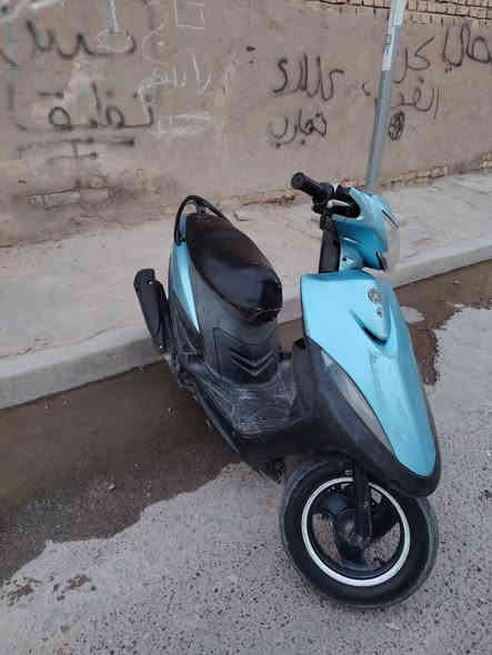 دراجه نضيفه المحرك ما مفتوح بوشه 49 صالنصه fm رياضي الدراجه استخدام من البيت للمدرسه السعر 550 التواصل فقط واتساب *********** بغداد حي التراث
