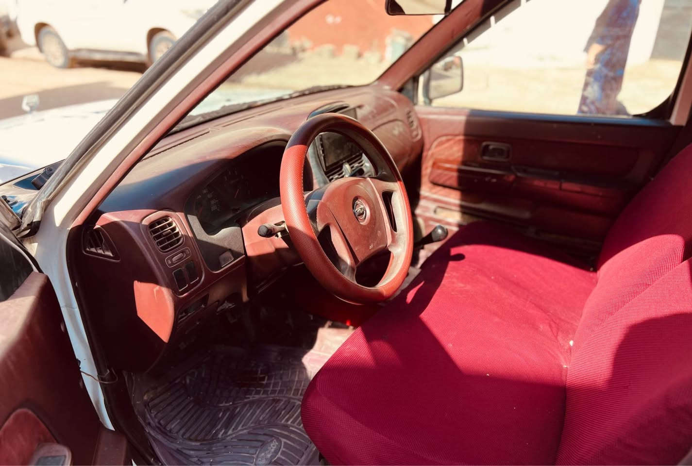 سونةرم داناوة نيسان بيكاب  زور خاوينة زينگةي دراوة تازة خلاس بوة مكينةي كراوةتةوة موديل 2009 كامل گوراوة 2012لةهةوليرم مالي دوستة سحري110وةرقة *********** أربيل, العراق
