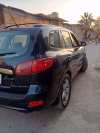 سنتافية للبيع وارد امريكي ضربتها باب خلفيه وجاملغ عكس السايق سيارة تخب...