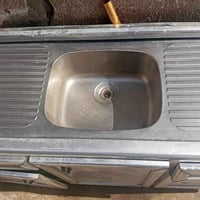 للبيع سنك مستعمل نضيف سعره 60 مكاني بغداد العبيدي 07707346119