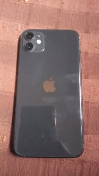 ايفون 11 • للبيع • مراوس
