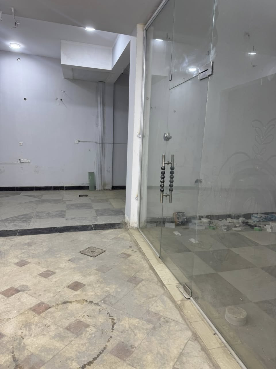 توجد محلات للايجار
داخل العمارة
الحبوبي شارع الجهاد مطعم الاعما سابقا
للاستفسار 

***********
