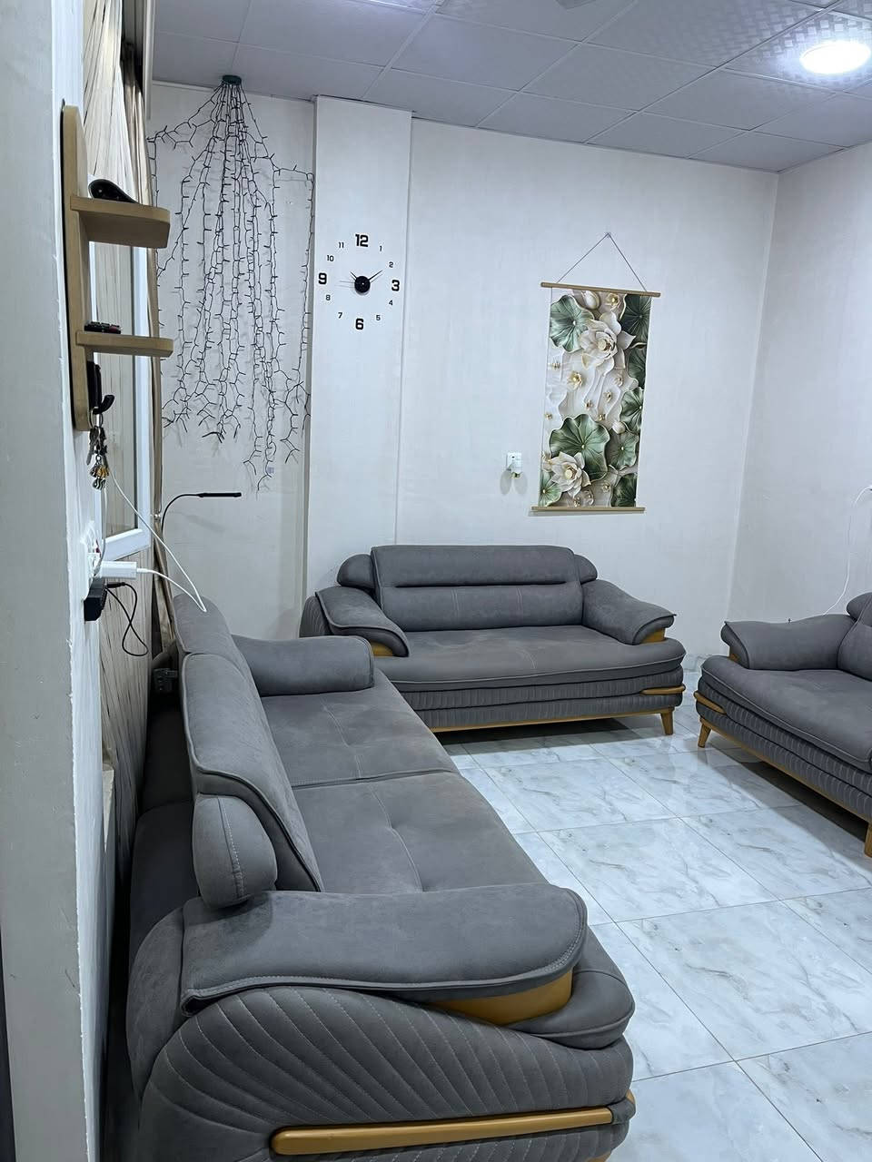سلام عليكم طخم قنفات للبيع نظيف كلش صاحبه مشتريه ب مليون و٢٠٠ الف  صار شهرين وهسه للبيع بسعر مناسب ٨٠٠ الف 
ويصير سرير 🛏️ القنفات  

العدد / ٢ كبار وواحد حجم وسط و٢ صغير


**إذا كنت صاحب هذا الإعلان وتريد حذفه لأي سبب، رجاءا أرسل رسالة إلى الدعم الفني**