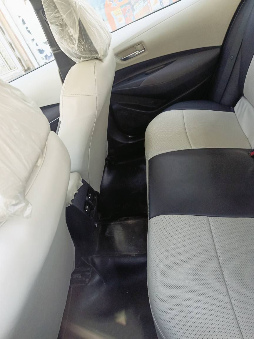 سلام عليكم 
مدوشمه وكامل ومغلافه الرضيه 
تويوتا كورلا2022 خليجي 
مكفوله كفال عامه 
ضمان تويوتا العراق (SAS ساز
فول مواصفات GLI 1/1
حجم المحرك 1800
نوع الوقود بانزين
دخول ذكي بصمة تشغيل بصمة
فتحة سقف سلايت
شاشة ديجيتل
تبريد قطعتين
ويل كب حجم الاطارات 16
حساسات امامي خلفي
لايتات عدسة
بك لايتات لد
كشاف لايت لد
مرآة قابلة للطي
اشارة بالمرآة
وضعيات قيادة
مرآة داخلية عاكسة
شاحن واير ليس
رقم أربيل دولي
مكاني كوت مركز مدينه 
تصال
*********** دهل اوران, واسط
