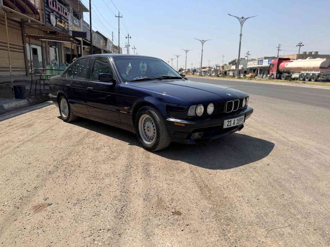BMW 
موديل 90 كير محرك شرط رقم سليمانيه الجديد شرط التحويل بطاقة بانزين بي سياره جاهزه ربع ماتصرف عليها تايرات تبريد ثلج السياره صبغ عام بدون حادث بس يحتاجله بوليش محرك 525 مسكر للاستفسار اكثر *********** السعر 68 وبي مجال بسيط حگ الجيه كركوك, العراق
