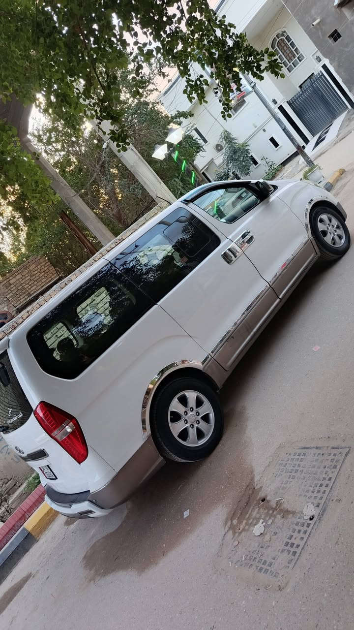 السلام عليكم للبيع ستاركس موديل ٢٠١٤ رقم بصرة انكليزي بسمي مفتوحة محورة مسكر مكينة سبعة سياحي سيارة جاهزة باقي التفاصيل الاتصال *********** مكاني ناصرية مركز

