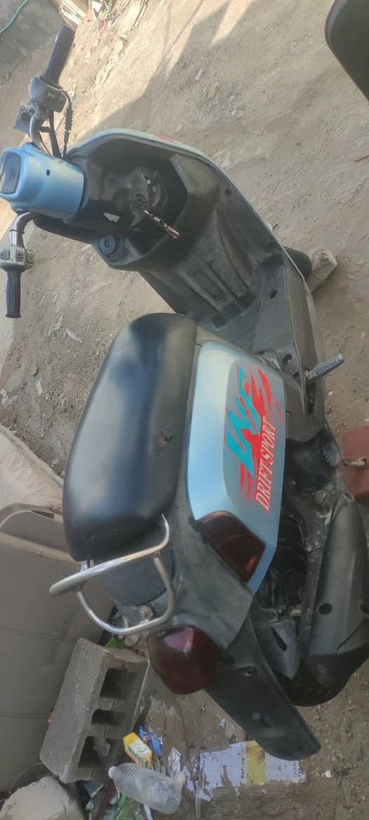 دراجات بوليسيات وحده نوزل وحده كابريته مكاني خمسة ميل متواجد واتساب الرقم ***********السعر لواحده 750
