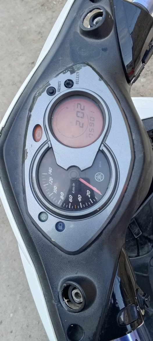 دراجة سكنس للبيع فحل نوزل خطين سعر 450بيه مجال مكينه خير من الله مكان شعلة ***********4
