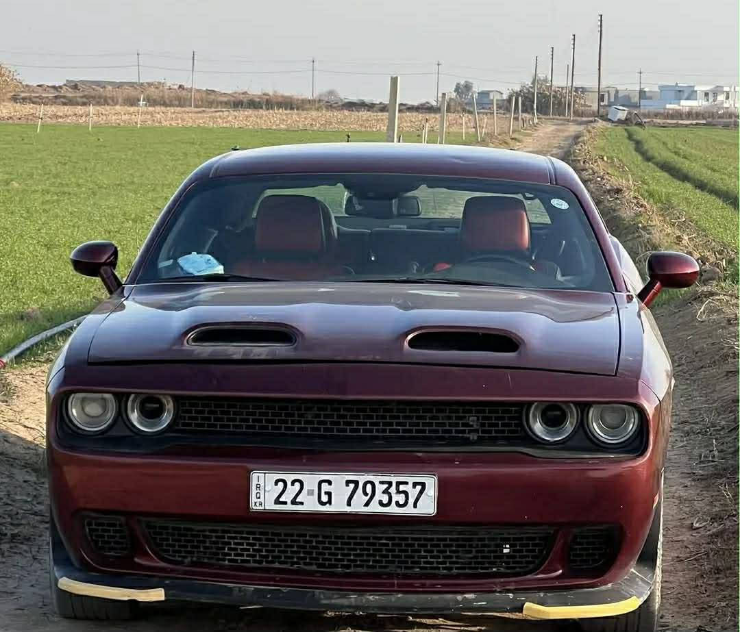 جالنجر 2020 ضرر 3 قطع صبغ وبيها دواخل شي قليل رقم شمالي سعرها 145 وبيها مجال
***********
