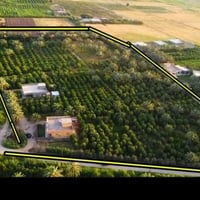 بسم الله الرحمن الرحيم والصلاة والسلام على رسول الله...  قطعة ارض للبي...