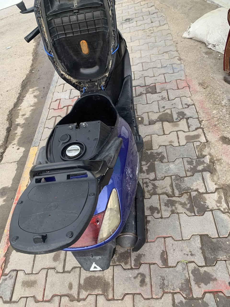 سلام وعليكم اسبيسي ياباني للبيع
كفرات اصلي 
كهرباياته كله شغاله سلف هندر 
دراجه كله ابلاديه برغي تجاري ما بيه 
للستفسار اتصل 
***********
