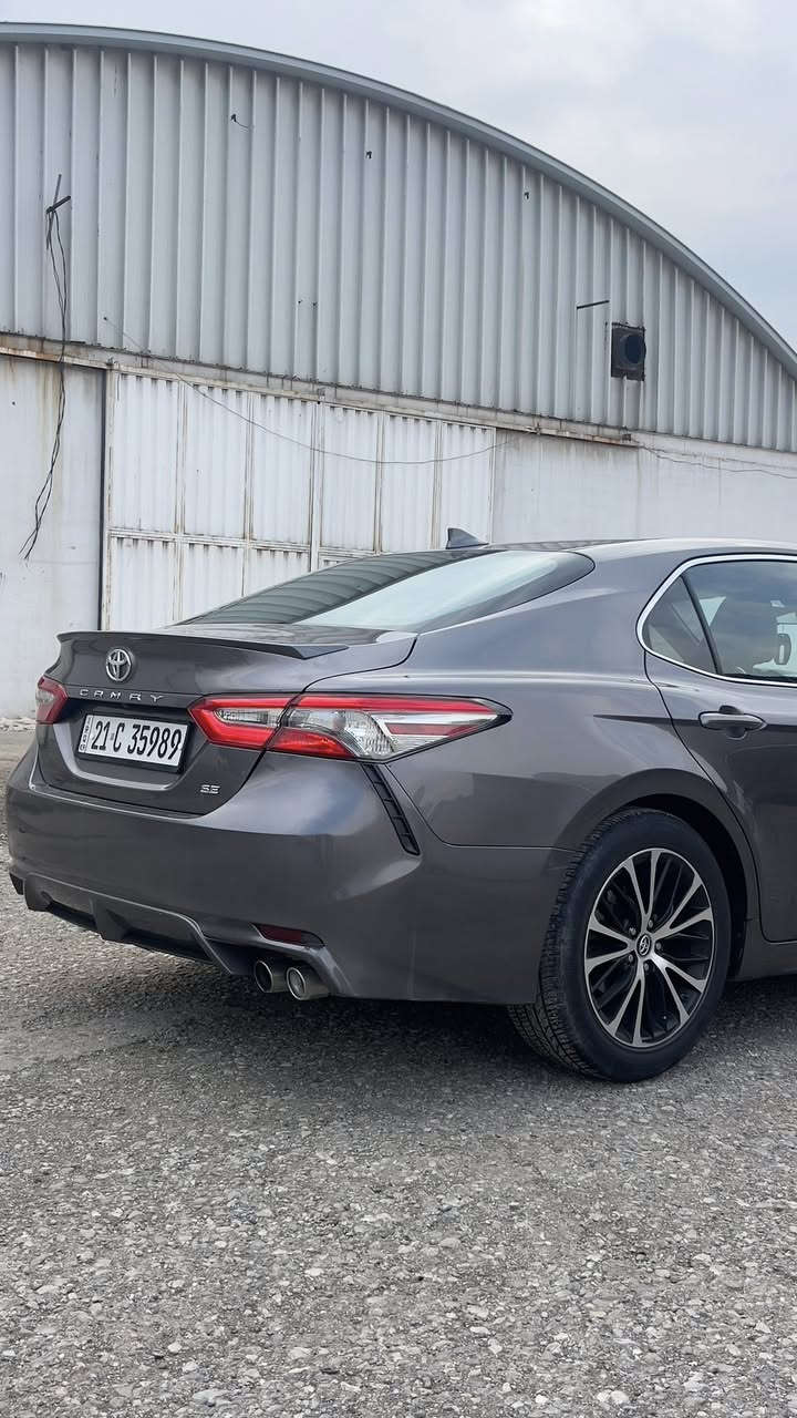 السلام علیکم
کامري ٢٠١٩ SE 
وارد الأمريكي 
سعر ١٦٩$ مجال
4T1B11HK8KU701961   رقم الشصي

 ١١٠ ميل ماشي
قطعتين نص صبغ
بدون دواخل بدون شاصي  
بدون حالوب  بارد 

كير محرك بشرط 
تحويل وكالة مباشر
***********
