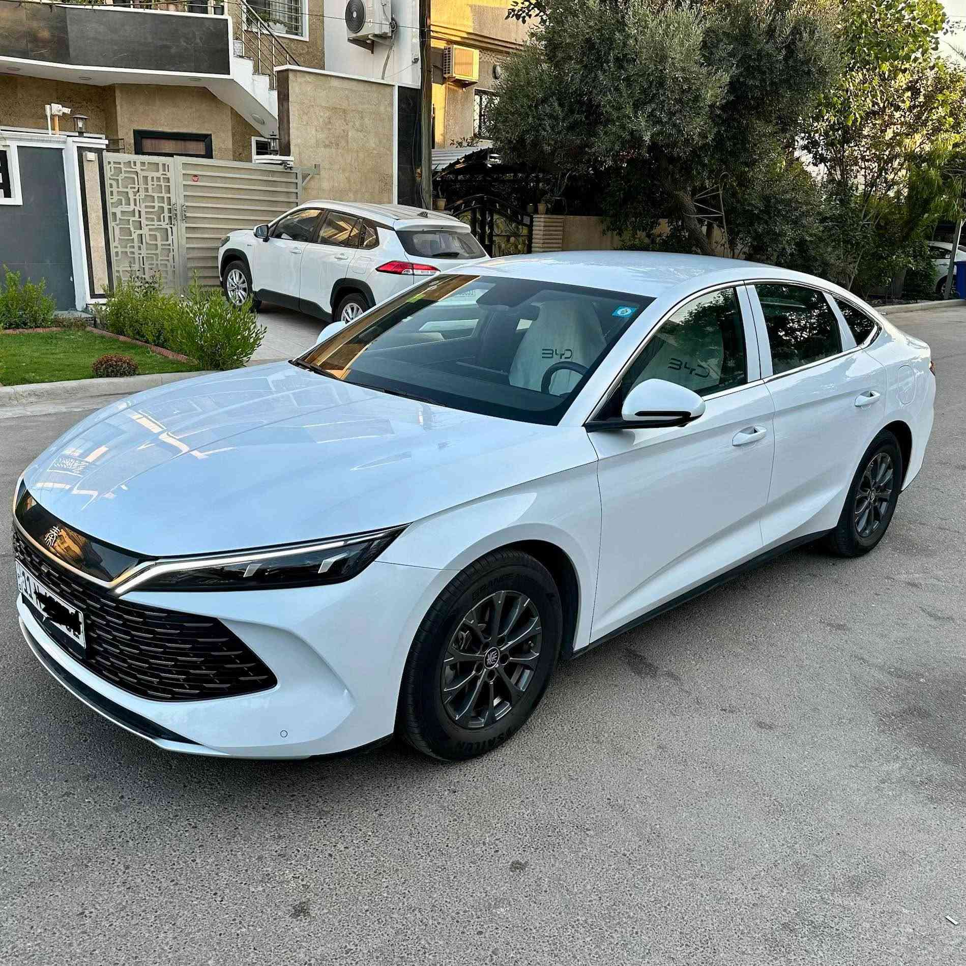 BYD QIN L (وارد صيني)
سنة الصنع :-2024
عداد المسافة الكلي :-17000 كم
مدى البطارية كهرباء :-80 كم/س
المدى الكلى (بانزين +كهرباء):-2100 كم/س
المواصفات:-
1- بصمة ابواب وصندوق وتشغيل
2- داخل جلد زيتوني
3- مقعد السائق تحكم كهربائي
4- كامرات عدد 5
وبقية المواصفات الاساسية المعروفة
السعر :-23،500،000 د.ع
العنوان :- الكرخ-قرب تقاطع العامرية
للاستفسار :-*********** بغداد, العراق
