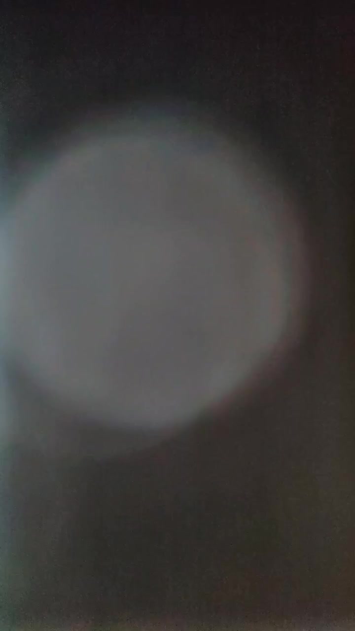 السلام عليكم بيت للبيع كل التفاصيل داخل الفديو السعر النهائي ٢٤ البيت فارغ غير مسكون 
***********
