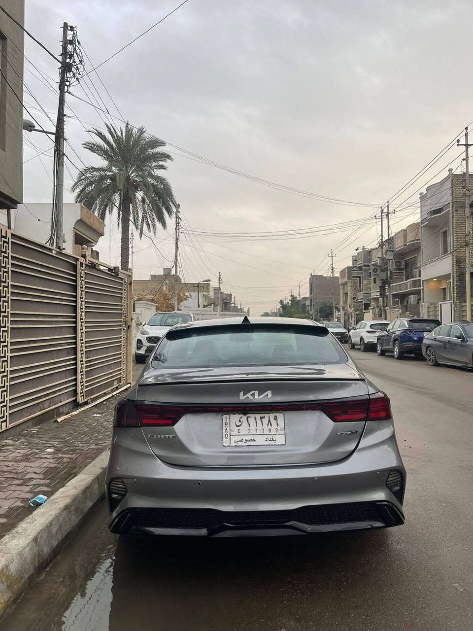 السلام عليكم.. فورتي للبيع 2022 
مكينه 2000 وارد أمريكي
رقم بغداد تحويل ثاني يوم  
حادثها 3 قطع ابيع حزام 
مواصفات GT لاين معروفه فول1/1
 اعلى فئه  بالفورتي  
بصمه، شاحن وايرلس، جنطة كهرباء، اشاير مري 
شفتات ستيرن، رادار جانبي وامامي وخلفي، 
رادار تحديد مسار، اوتو هولد، ايقاف ذاتي 
مثبت سرعه، مانع انزلاق، شاشة جبيره 9انج 
كشنات جلد، هاند بريك كهرباء
تدفئة وتبريد، تبريد بيانو + مناخ منفصل
سياره جاهزه تخم تاير جديد وحداديه جديده
السياره نظيفه جاهزه من كلشي
السعر ١٤٥ وبيها مجال للطيبين
مكان السياره بغداد الدوره
للاستفسار الاتصال على الرقم
***********
