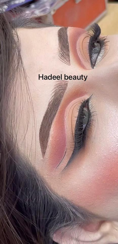 🔥 عروض نار 🔥
يعلن مركز هديل بيوتي 💄
مكياج + تسريحة
فقط بـ ٣٠ ألف 😍
📍 العامرية – شارع المضيف مقابل بلال للحلويات
📞 ***********
