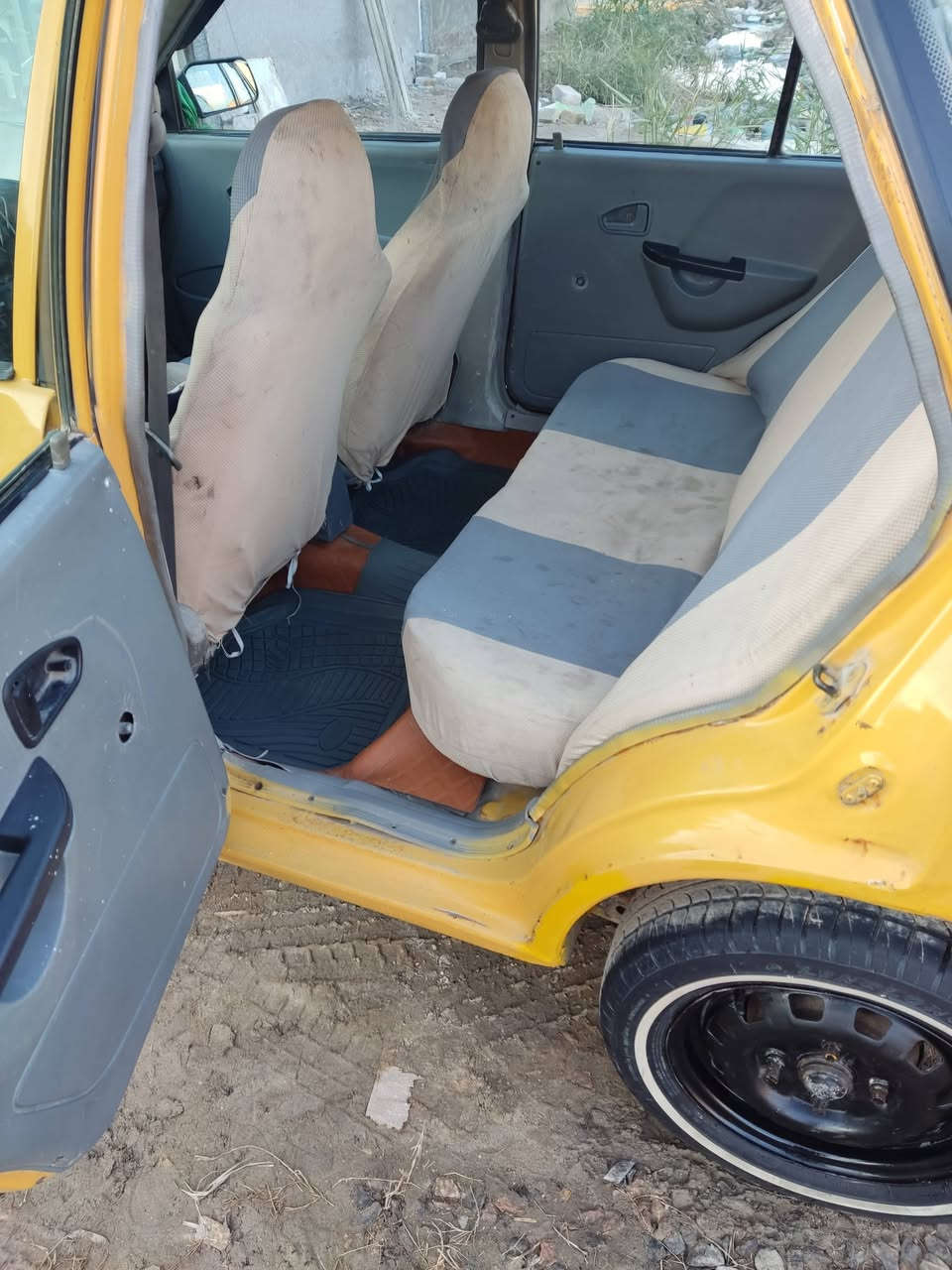 بسم الله ماشاء الله لا قوة إلا بالله اللهم بارك لمن يشتري ولمن يبيع واجعل هذا البيع فيه خير وبركة وراحة البال
سلام عليكم سايبه موديل 10 بدون تحويل 
مكينه بيهه لاستيك ولف كير جديد كهربايات كلهه شغاله حداديه نص عمر سياره حلوه ونضيفى سعره 15  مكان سياره بابل شارع 80
***********
