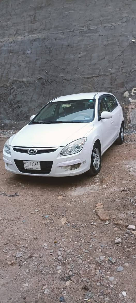 النترا تورنج  موديل 2012 وارد امريكي حادت ربع البنيد ماشيه 109  الاستفسار على رقم ***********
