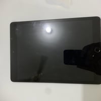 ايباد 8ابل آيفون للبيع 07810700228