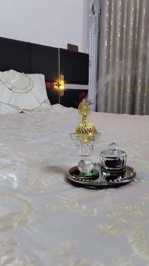 غرفه للبيع 10 قطع نظيفه كلش للاستفسار 
***********
