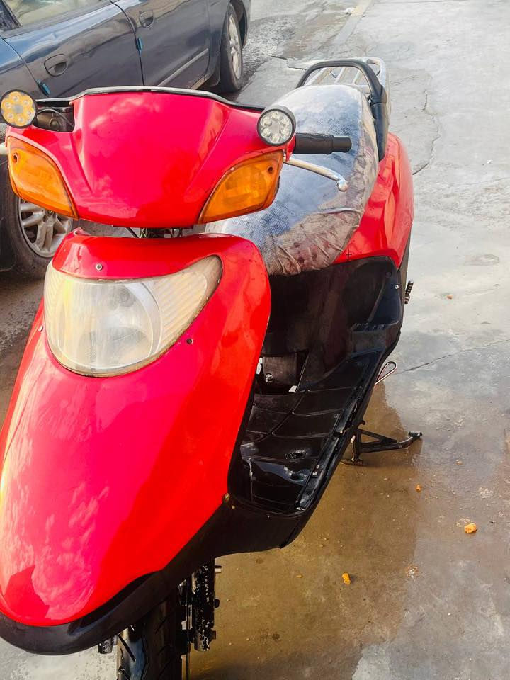 للبيع دراجه نضيفه مكان عزيزيه سعرها ٢٠٠ وبيها مجال  وهاذ رقم بي واتساب***********
