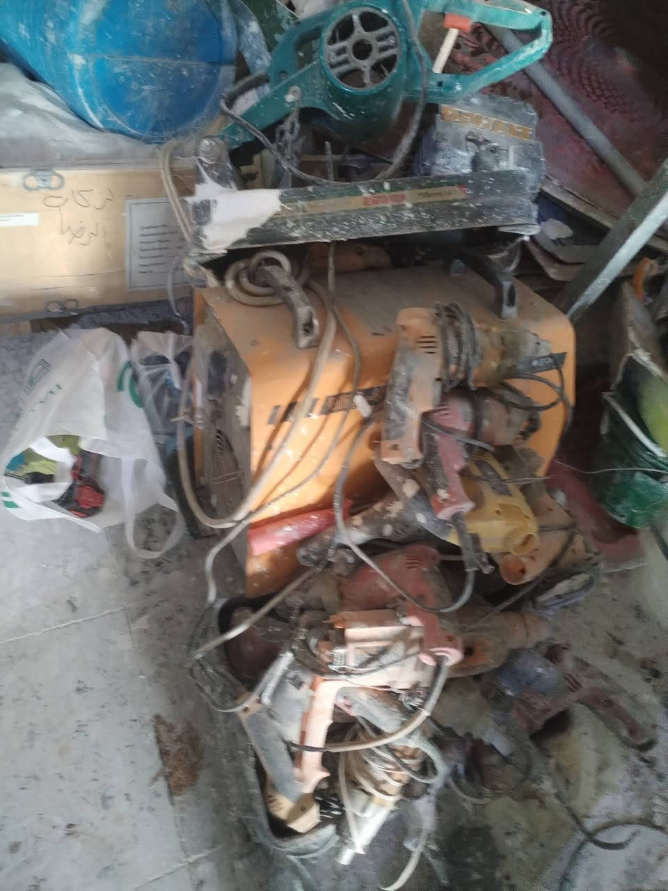 دريلات عطلانات للبيع شلع القطعه على ١٠وبيهن مجال*********** مكان كوفه
