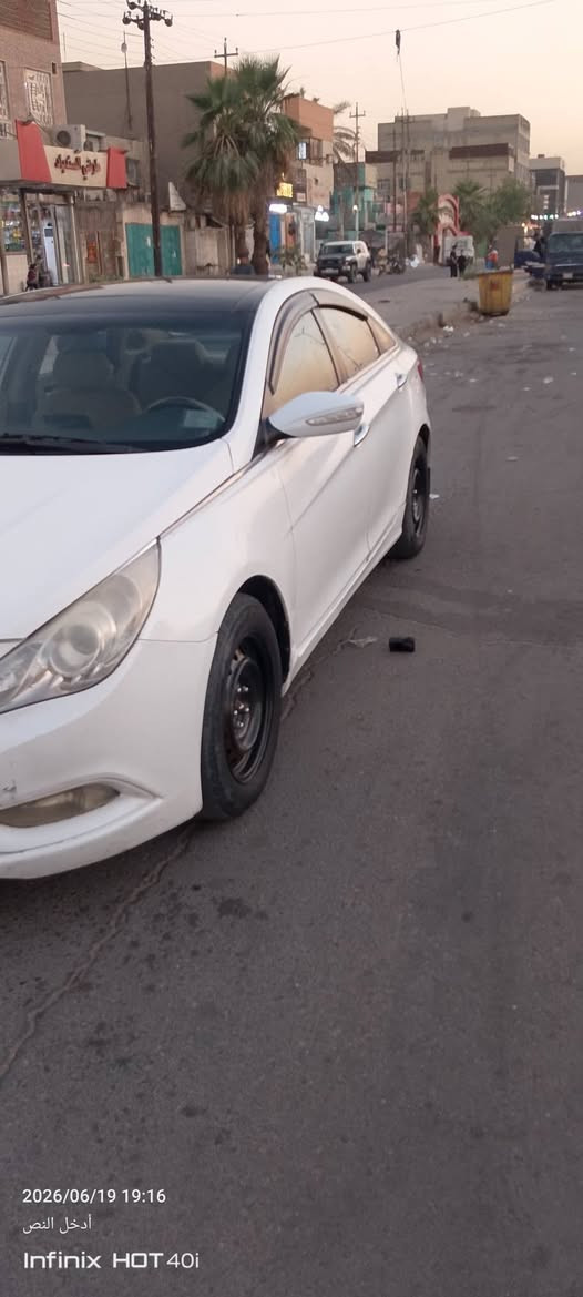 سلام عليكم 
سوناتا موديل 2011 خليجي رقم نجف مشروع وطني 
شرط التحويل 
بيهة مكانات صبغ ابيع احزام  شرط بدون دواخل 
سيارة جاهزة من كلشي كير  مكينة 2400 دوش تبريد 
تخم تاير جديد 
عارضهة 83 وبيهة مجال 
***********
