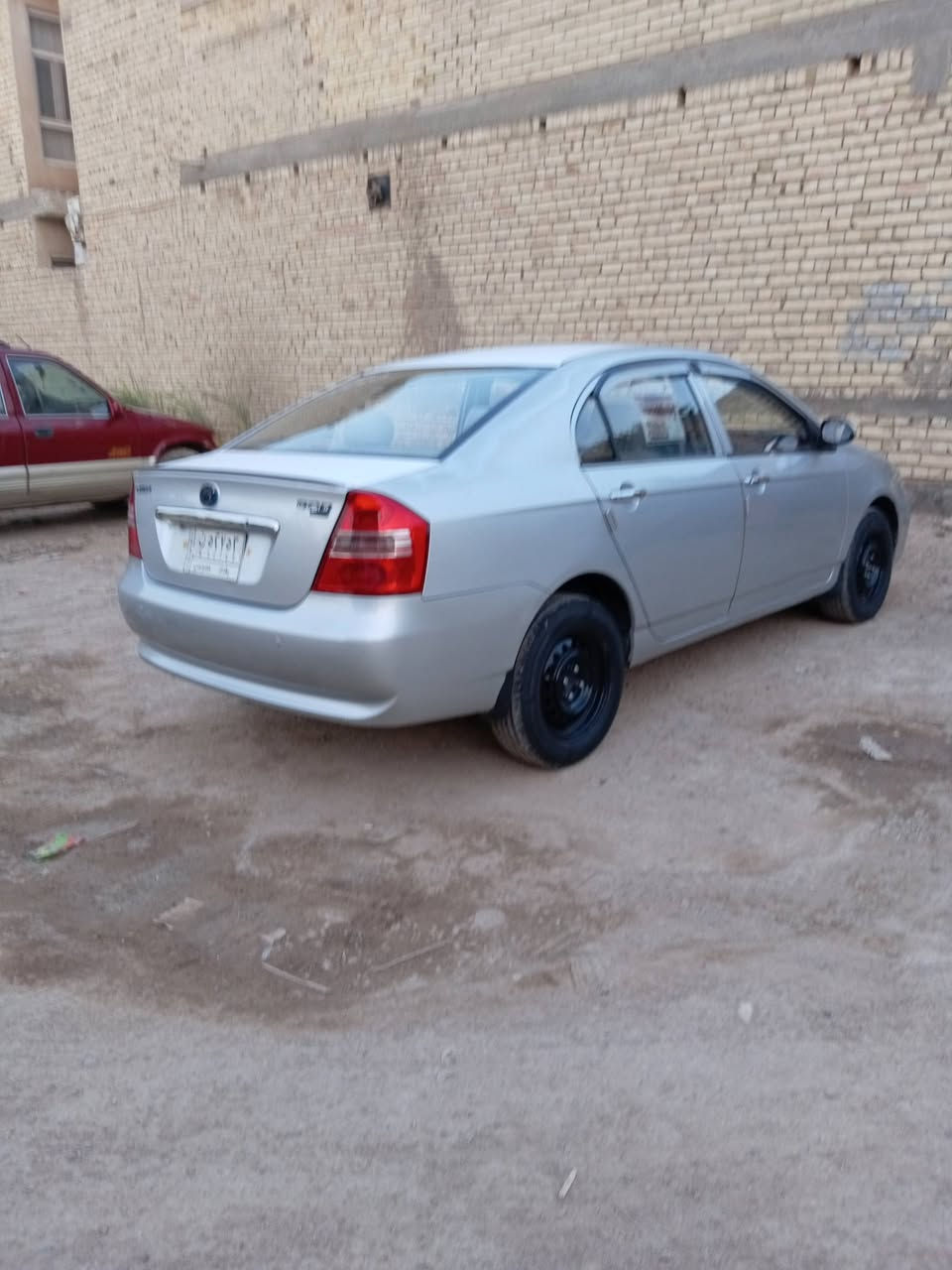 سلام عليكم ليفان 620 موديل ٢٠١٢ مكفوله من ضربه وصبغ نضيفه وجاهزة من كلشي كير مكينه صدر تبريد تخم تاير كله جديد ومكفول كلج ياباني وسيارة جاهزه من كلشي رقم بغداد دولي بسمي سعر ٥٤ وبيهه مجال قليل ***********
