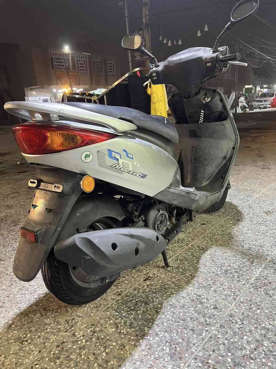 دراجه بغبغاء رمبه كفاله ماشيه 16الف مكان الامين الثانيه رقم 
***********
