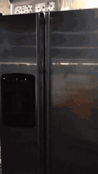 *********** ثلاجه سامسونج مجمده نفس برادما شغاله علفحص بلاديه مداخله تصليح 36قدم ستخدم قليل لسعر450 بغداد مدينه الصدر يوجد توصيل
