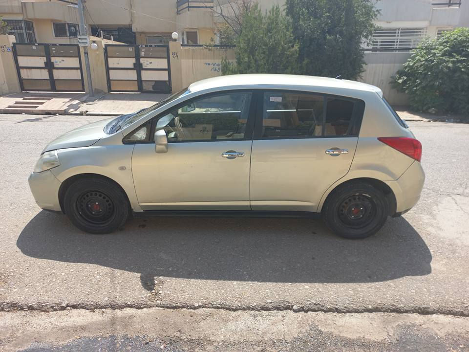 گێڕ و مەکینە بەشەرت. ئۆتۆماتیک. ساردی و گەرمی. قفل مەرکەزی. جام کارەبایی. 
دوو پارچەونیوی هەیە. سەقفی کەمێک کاڵ بویتەوە. 
*********** أربيل, العراق
