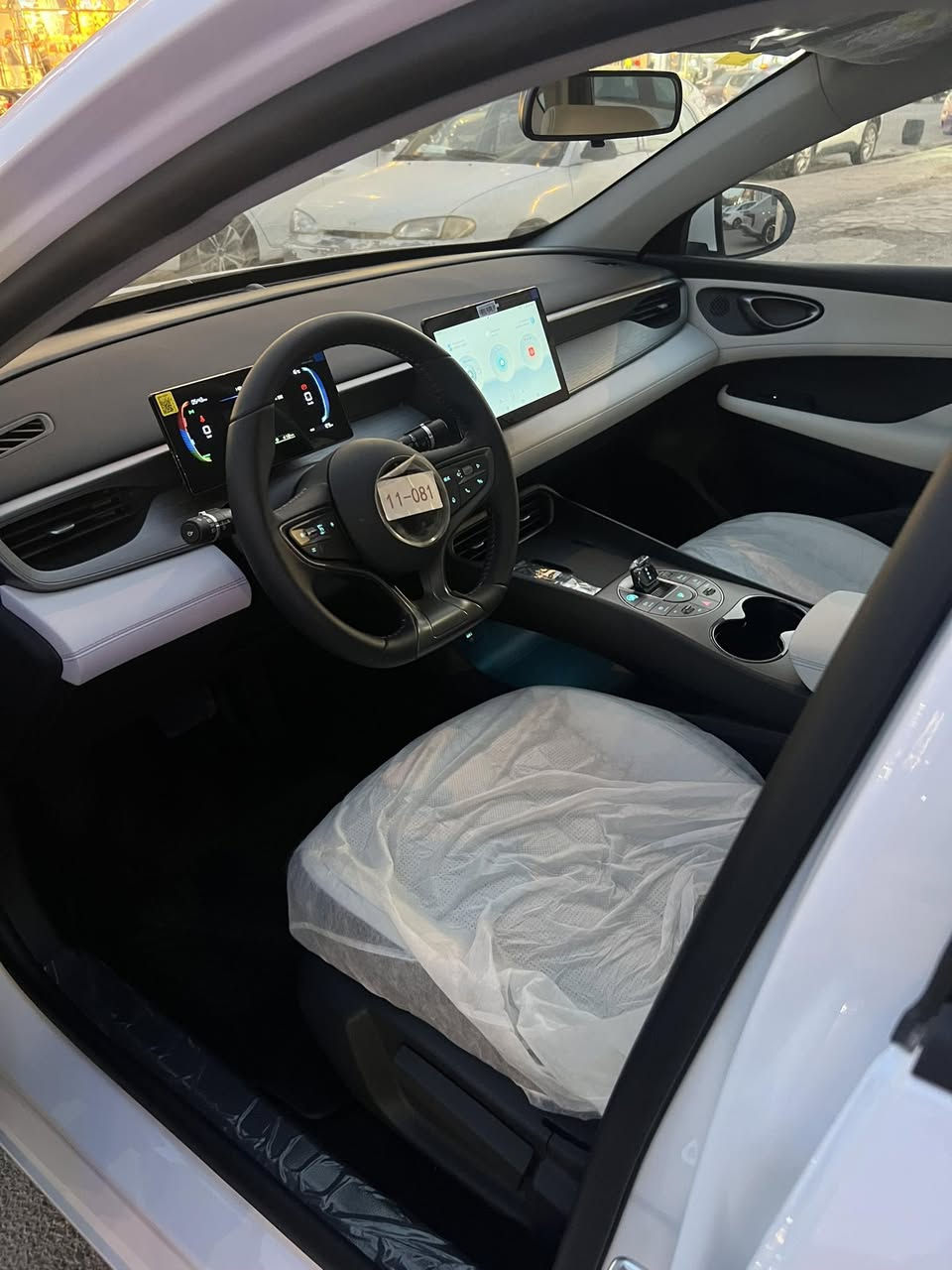 ي واي دي سيل فايف زيرو عدد 2مرقم مثبت لوحات وسنويه ماشيه عالكد الترقيم فقط سعر 19مليون  قفل او (126ونص )صافي بدون دلاليه ملحاقته كامله مكانه عامريه ***********
