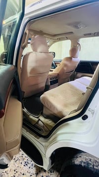 لاندكروز جيهان • ٢٠١٥ • مكفوله