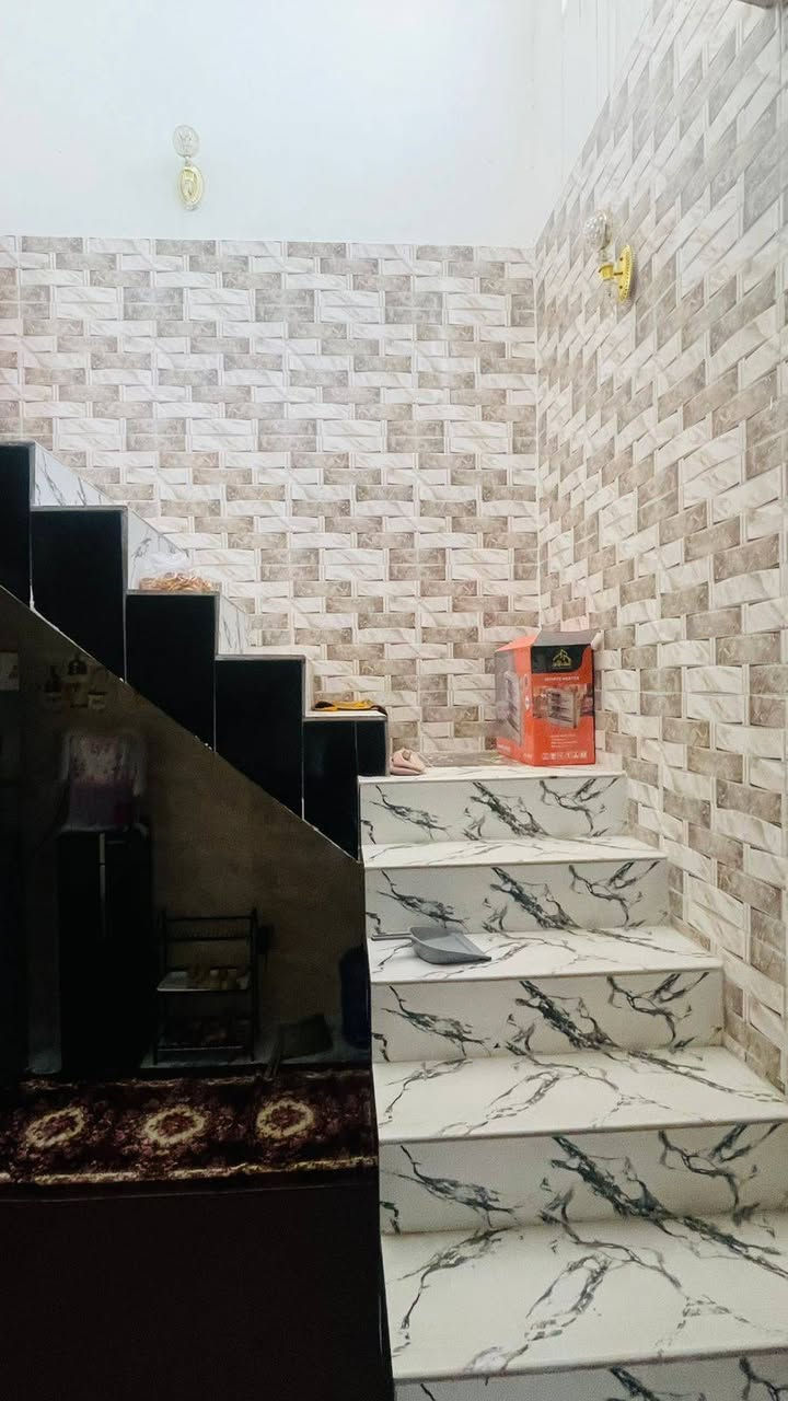 الدار للبيع مساحه ١٠٠ متر طابو صرف

طابق واحد بناء حديث

العنوان ابي غرق حي المرتضئ

السعر ٧٠ وبيه مجال

للاتصال والاستفسار المراسله او الاتصال علئ الرقم التالي ***********
