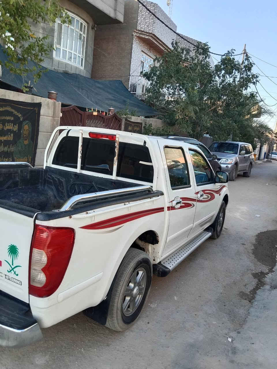 بيكب كريت ويل رقم بابل موديل ٢٠١٢ مكفوله من الضربه والتبديل كير ومحرك وتبريد وحداديه مكفولات تخم تايرات موجوده بالحله حي نادر سعر ٥٧ وبيه مجال الاتصال ***********
