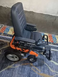 عربانة شحن للبيع جديدة للتواصل 07831026431