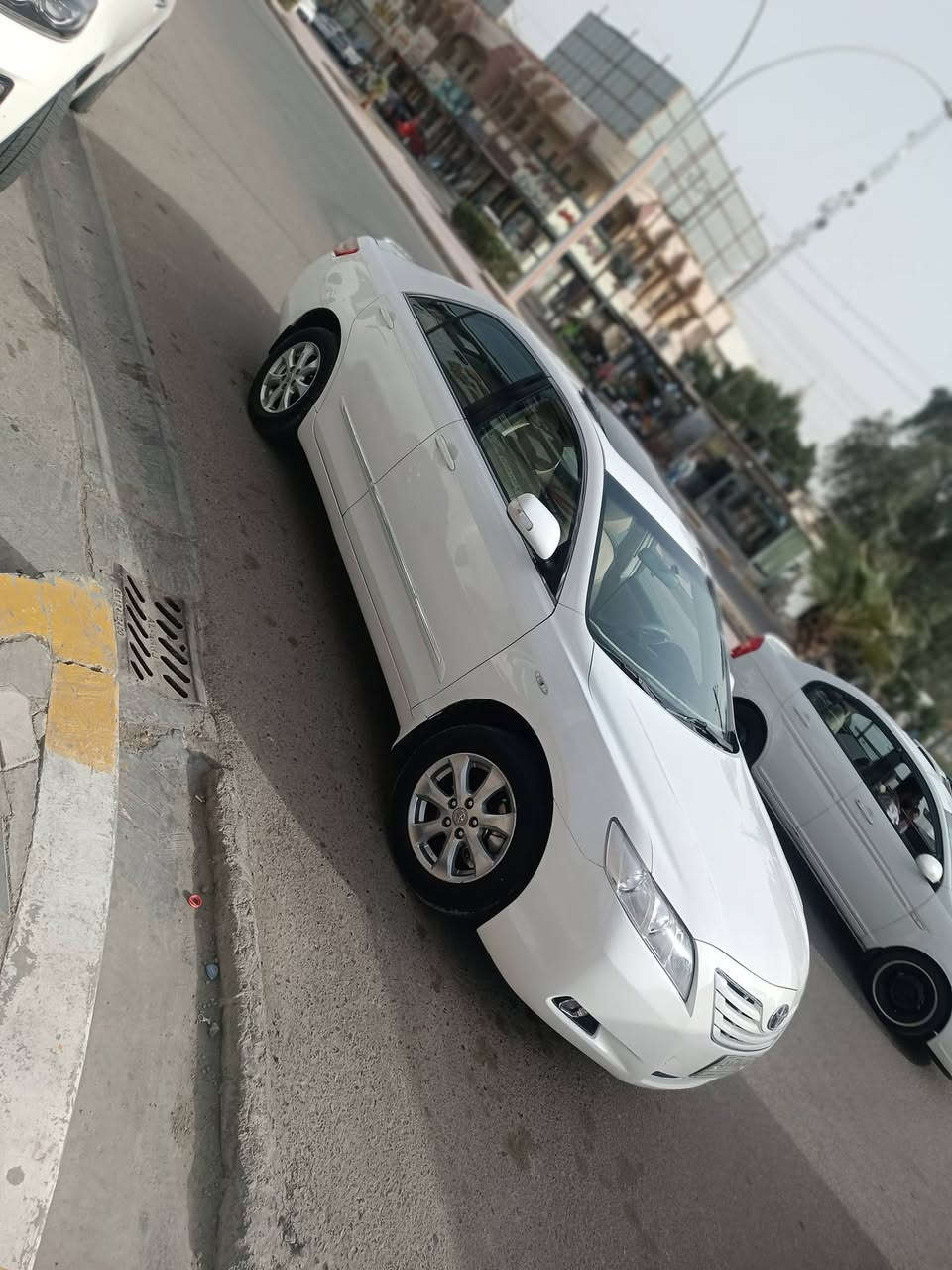 السلام عليكم  ❤️
اللهم صل على محمد وال محمد 

 مTOYOTA كامري GLX فول خليجي 
  
 رقم بغداد  شرط التحويل 
 
محرك 4 سلندر  مكفول  
 مثبت سرعه   
   
 سياره حلوه وناعمه كلش 
مديومه ادامه كامله 
 

كهربائيات كلها شغاله
 
 باتري جديد  اصلي 
  تبريد شغال 
تدفئه شغاله 
تخم تاير  
سنتر لوك  السياره فول  
سلايت روف 
برده خلفيه كهربائيه 
  ماشيه 290
    
 
تجي تفحص وتقتنع واني حاضر 
        
العنوان الانبار الفلوجه 
 …السعر 113 
بدون مراوس بدون اقساط بيع نقد فقط 
 الشراي يتصل📞 وحياكم الله  اخوتي‏
***********
***********
