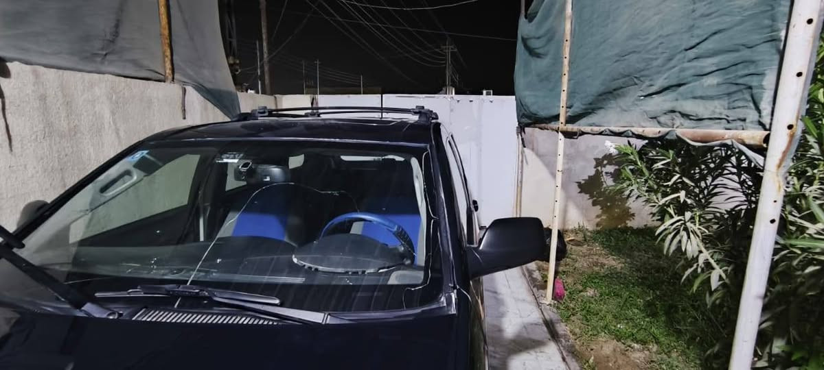 جيب لاريدو موديل 2009 رقم بغداد بأسمنه صبغ حزام سياره جاهزه للاخير مكانه العماره ميسان السعر 90 وبيه مجال والشراي يدلل سياره جاهزه
***********
