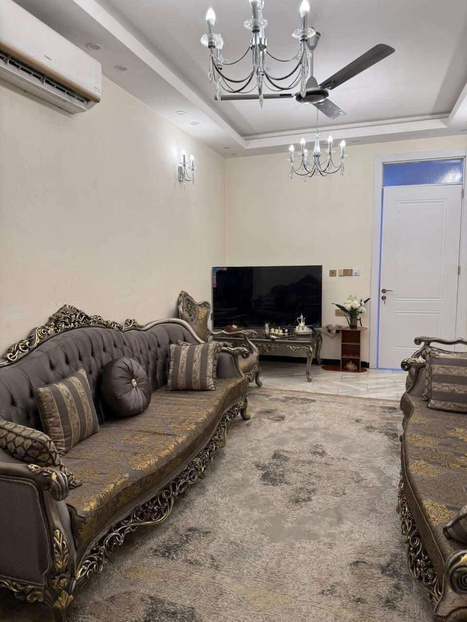 عقارات-الخضراء - نسعى - دوماً- نحو- الافضل

#اعلان رقم ((1072))

#دار درجه أولى للبيع في منطقة السيدية مربع الضباط الكهرباء

#مساحة:150متر   واجهه:6 م
#المحتويات : 3نوم 1 نوم طابق أول صالة استقبال هول داخلي مطبخ خدمات مناور متكاملة مدخلين للدار  كراج 

#السعر :علق رقم 1 

# للأ ستفسار 
مراسلة الصفحة على # الفيس بوك 
عقارات -الخضراء - في السيدية
# او الاتصال على الرقم
☎️***********☎️ 
#او مراجعة مكتب الخضراء 
في السيدية شارع العلوة مقابل قاعه ريتاج للمناسبات
