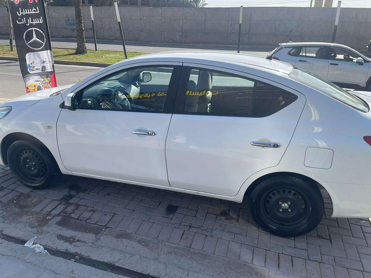 سلام عليكم نيسان  سني موديل 21 علامة زركة
سيارة مكفولة بدون بارد وصبغ بس بيها طخة خفيفة بلباب ممبينة ابد 

سعرها 

107 

رقم اربيل باسمي 

مكاني بغداد نفق الشرطة 

رقمي ***********
