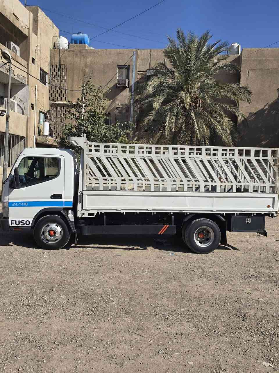 السلام عليكم كنتر محسن للبيع موديل ٢٠١٨ رقم بغداد مميز بسمي السيارة مكفولة كفالة عامة عدا بارد كد شبر باب السايق فوق الدوسة شاصي كفالة مكينة ابلاد بيهة تبخير العنوان بغداد الزعفرانية اني مكلف بنشر اتصل ع رقم راعيهة *********** اسيا 
*********** اثير واتساب
