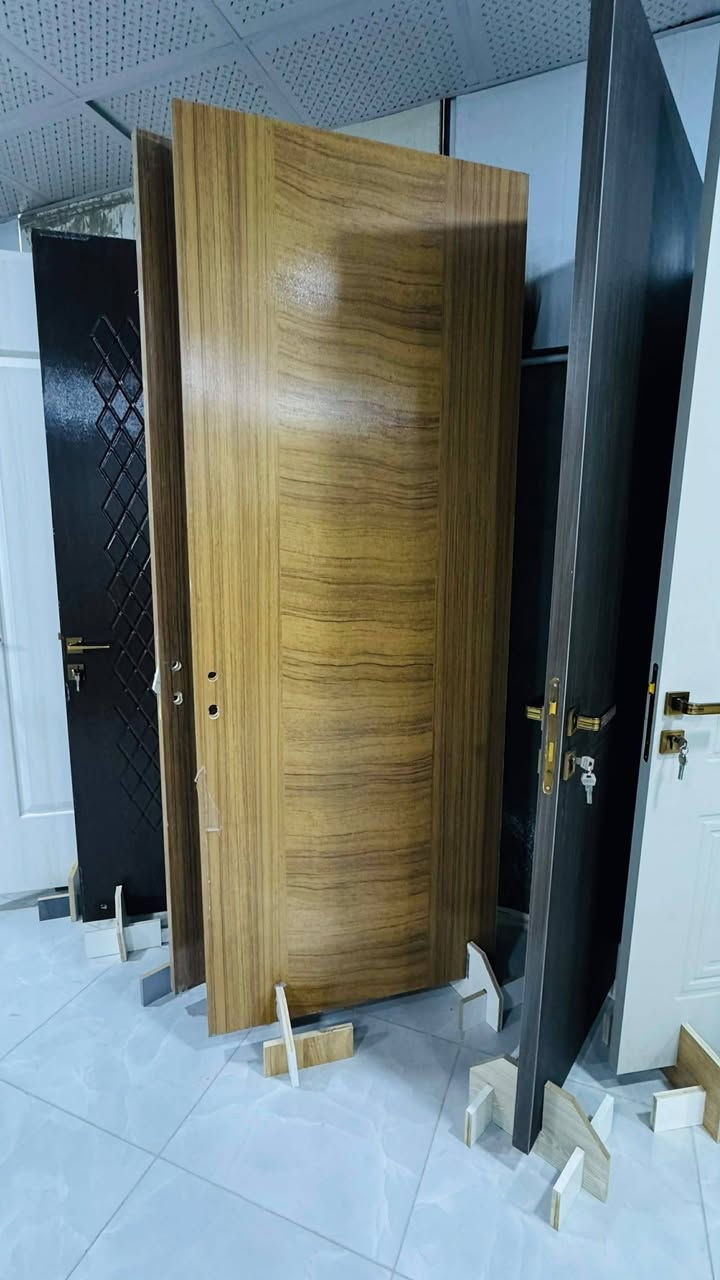 ابواب ال WPC عمرها الافتراضي 25 سنه
ضمان الابواب 15 سنه
ضمان الكيلون 15 سنه
هيه خليط من الخشب والبلاستك تعطي مظهر الخشب ومقاومتها للماء ونمل الابيض والخدوش والصدمات
تبدء الاسعار من 200الى400
شركه الدار البيضاء بابل الهاشميه طريق جعفر الطيار
***********
***********
