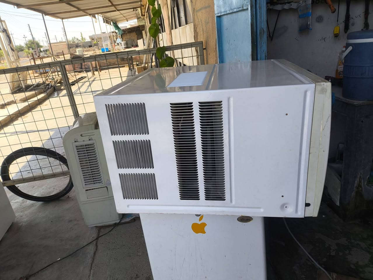 مكيف شرش الشقال تبريد ثلاج ماطور بلادي بيه ليك وسويته سعره 350 وبيه مجال


**إذا كنت صاحب هذا الإعلان وتريد حذفه لأي سبب، رجاءا أرسل رسالة إلى الدعم الفني**